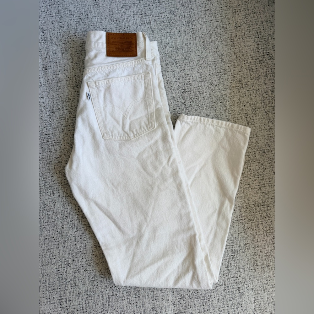 Levi's White Wedgie Straight Leg Women's Jeans size 25 Like New!